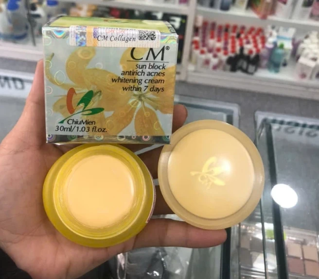 Kem Dưỡng Trắng Da Cm - ảnh 2
