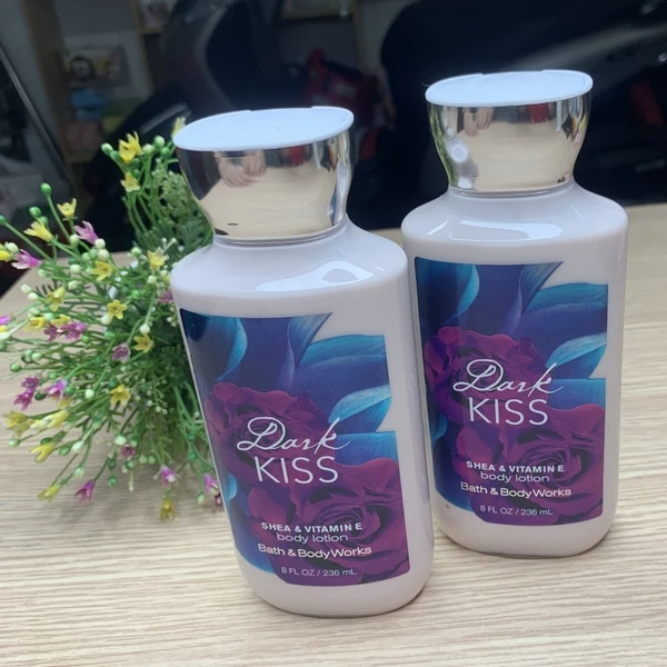 Sữa Dưỡng Thể Bath And Body Works Dark Kiss Body Lotion - ảnh 2