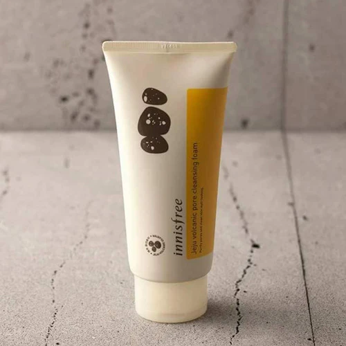 Sữa Rửa Mặt Tẩy Da Chết Tro Núi Lửa Innisfree Jeju Volcanic Pore Scrub Foam - ảnh 1