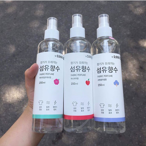 Xịt Thơm Khử Mùi Quần Áo Fabric Perfume Hàn Quốc 250ml-2