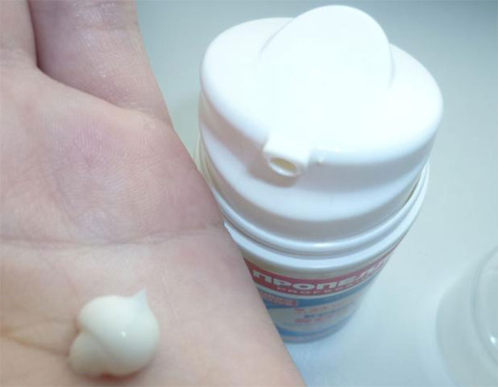 Kem Đặc Trị Mụn SOS Của Nga Dưỡng Da Mặt-1