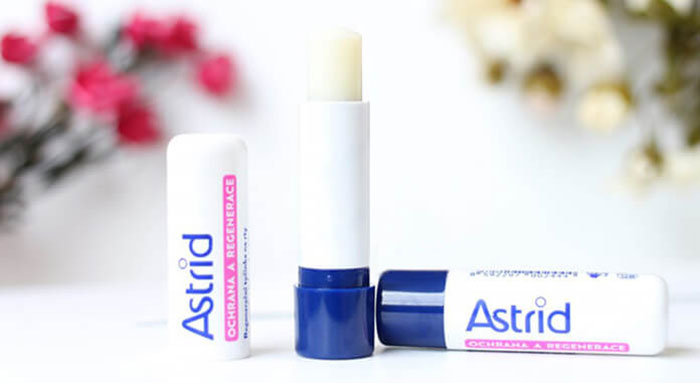 Son Dưỡng Môi Mỡ Hươu Astrid Trang Điểm Đôi Môi-1