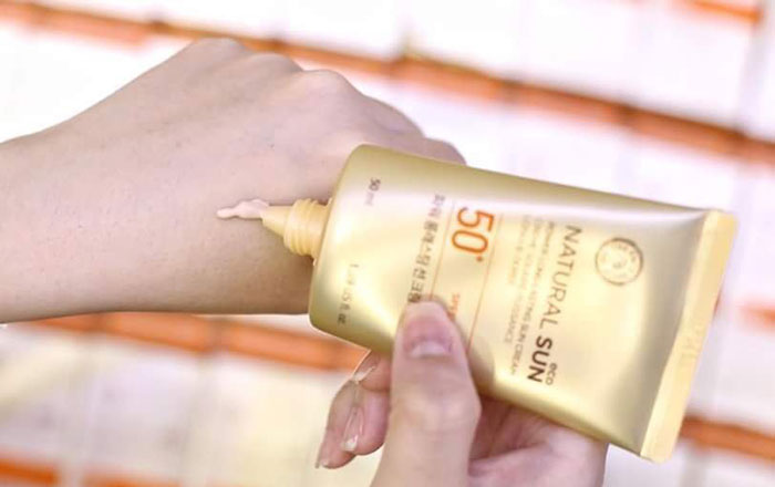 Kem Chống Nắng Natural Sun Eco Power Long Lasting Sun Cream SPF50 Plus PA Kem Chống Nắng-1