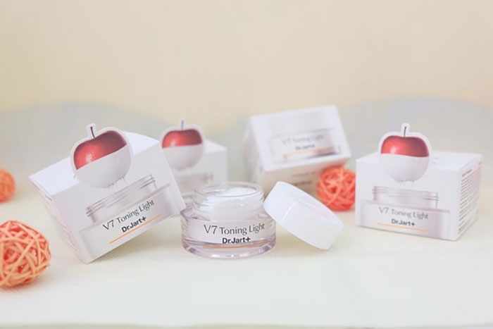 Kem Dưỡng Trắng Và Tái Tạo Da Dr.Jart V7 Toning Light Mini 15ml Dưỡng Da Mặt-1