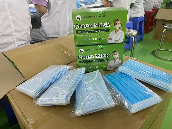 Khẩu Trang Y Tế 4 Lớp Cao Cấp Làm Đẹp-1